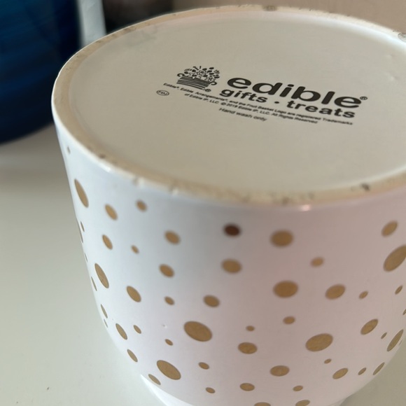 Metallic bronze confetti celebration vase - Picture 6 of 6